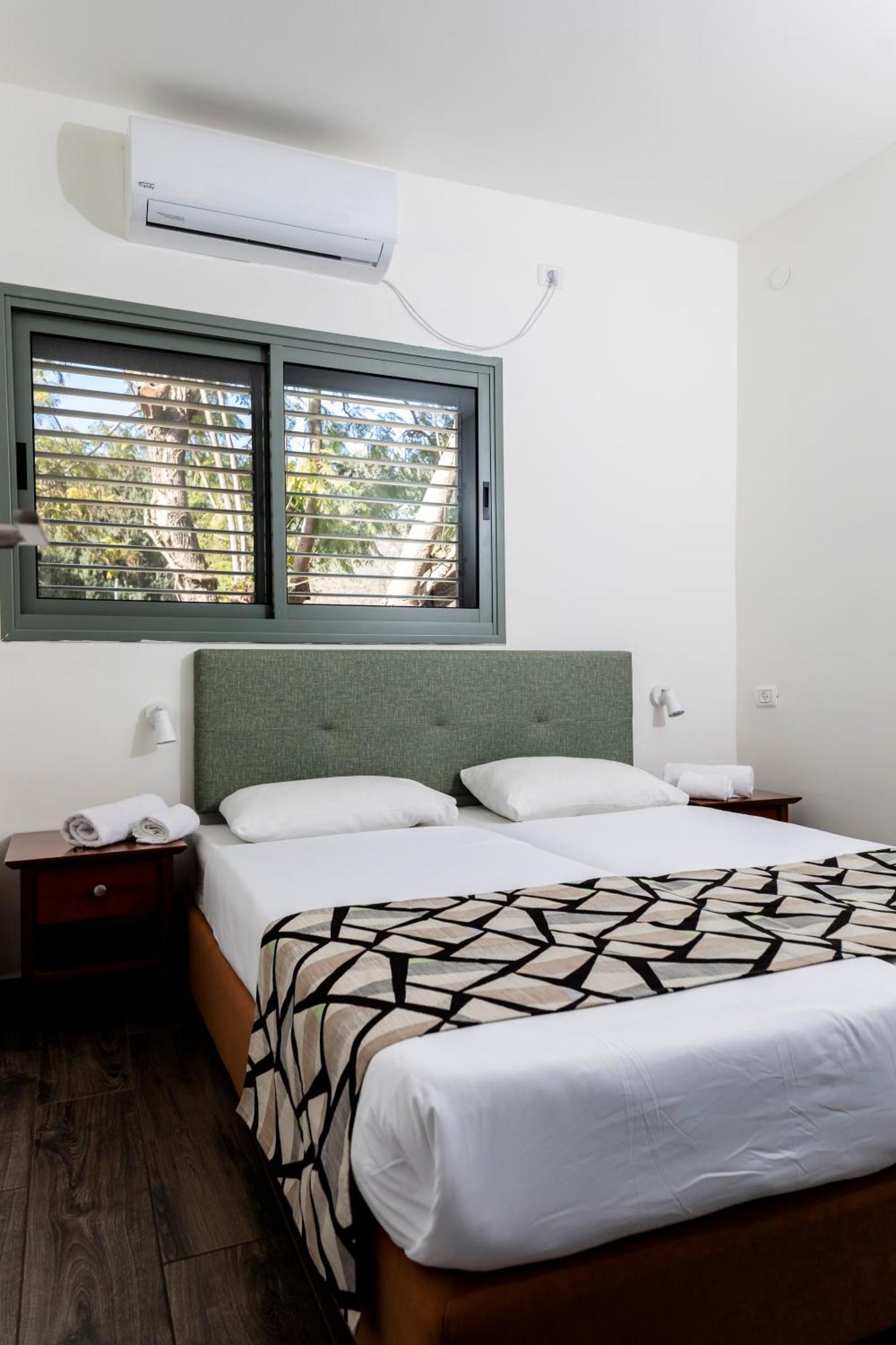 Nes Ammim Hotel 外观 照片