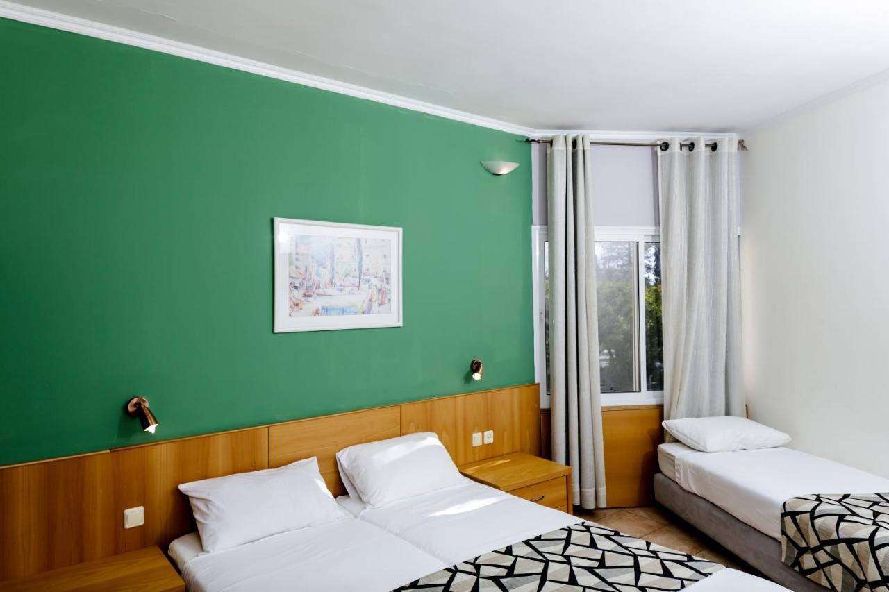 Nes Ammim Hotel 外观 照片