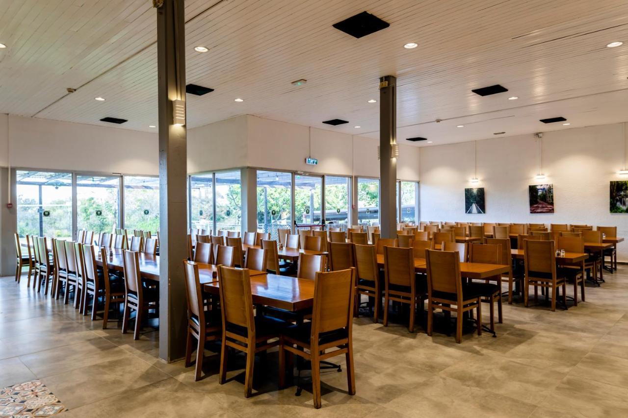 Nes Ammim Hotel 外观 照片